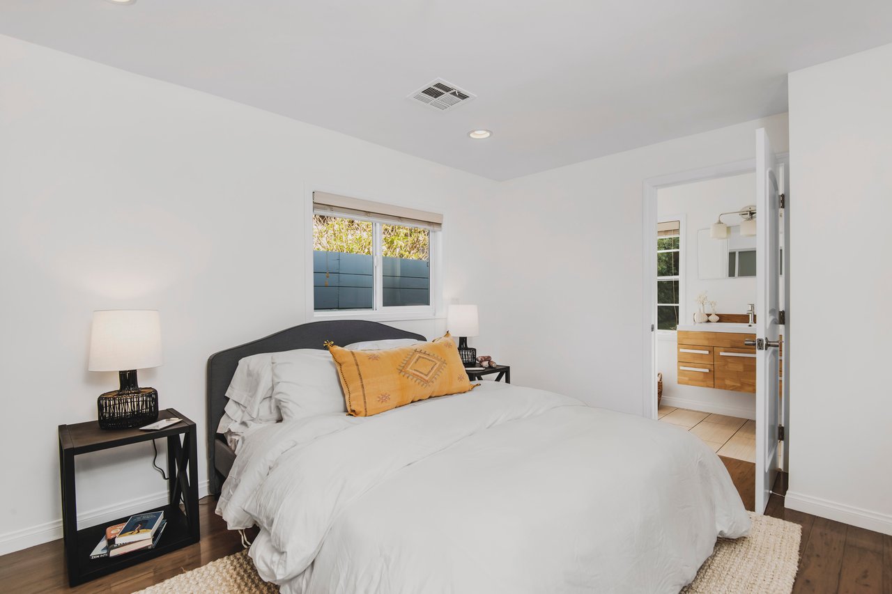 904 Farnam St, Highland Park