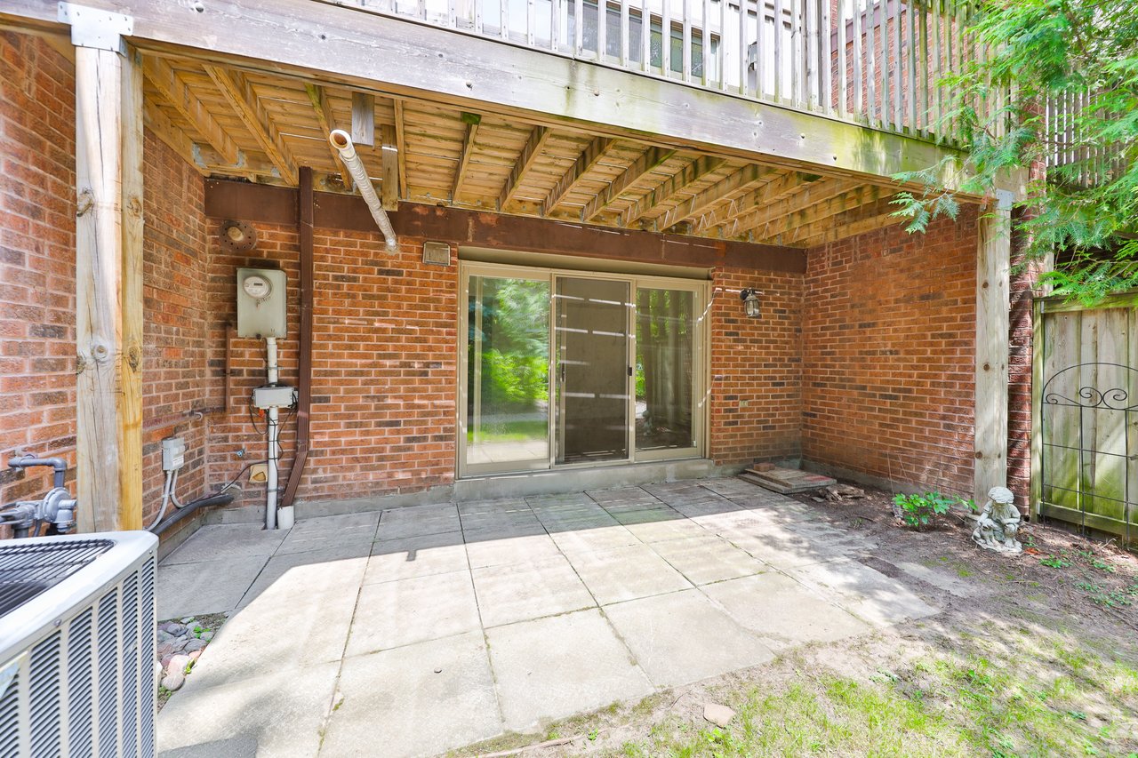 1160 Walden Circle #11