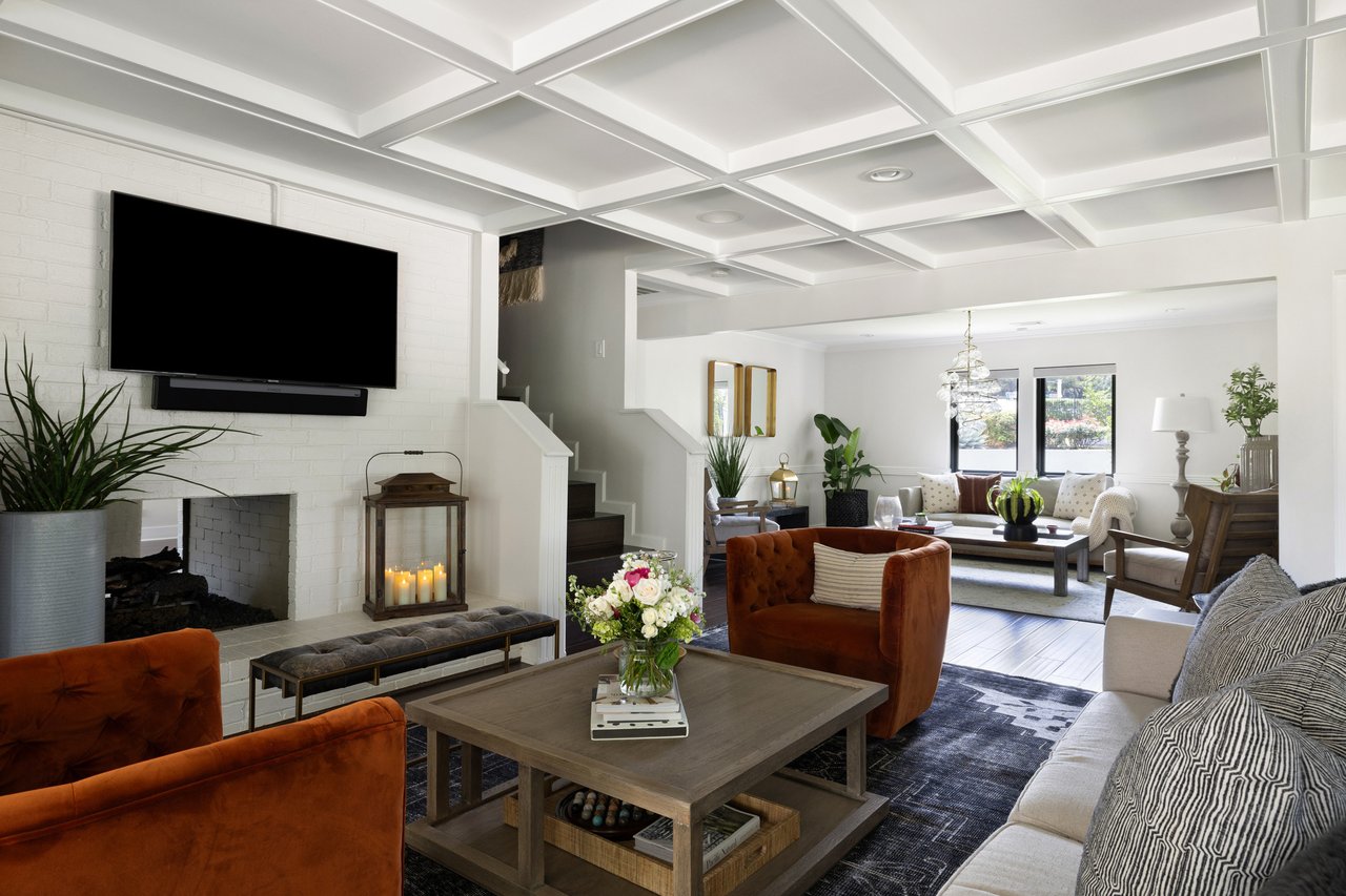 3742 Golden Rain Cove