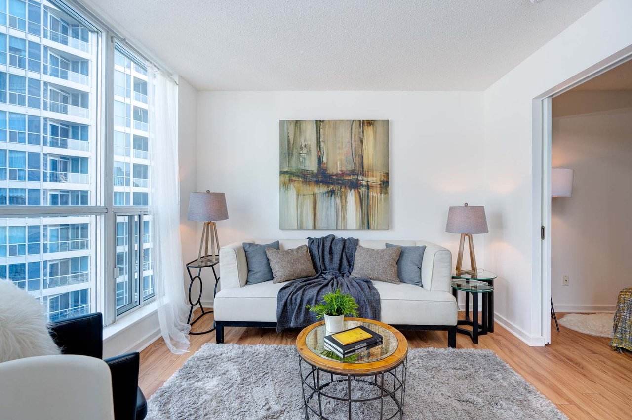 208 Queens Quay W, #901