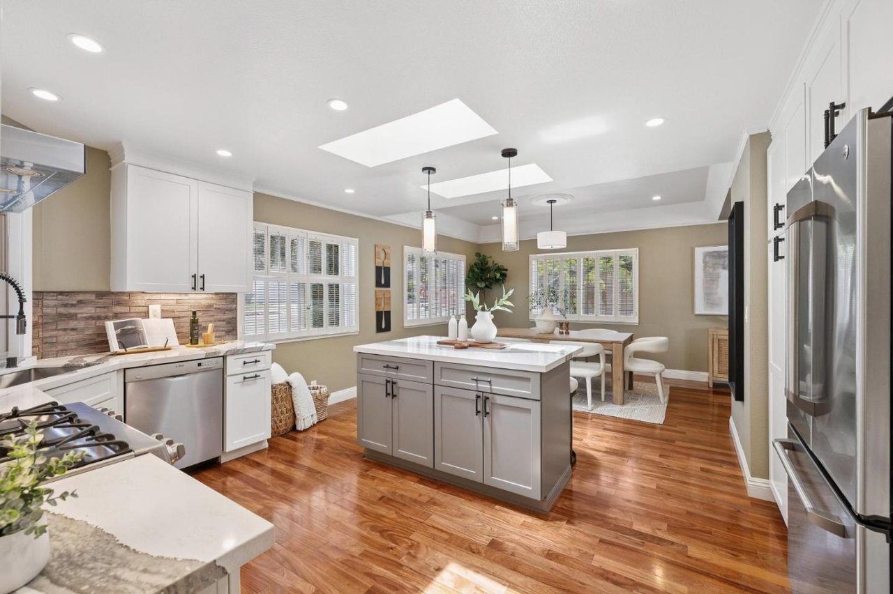 3401 Leafwood Ct
