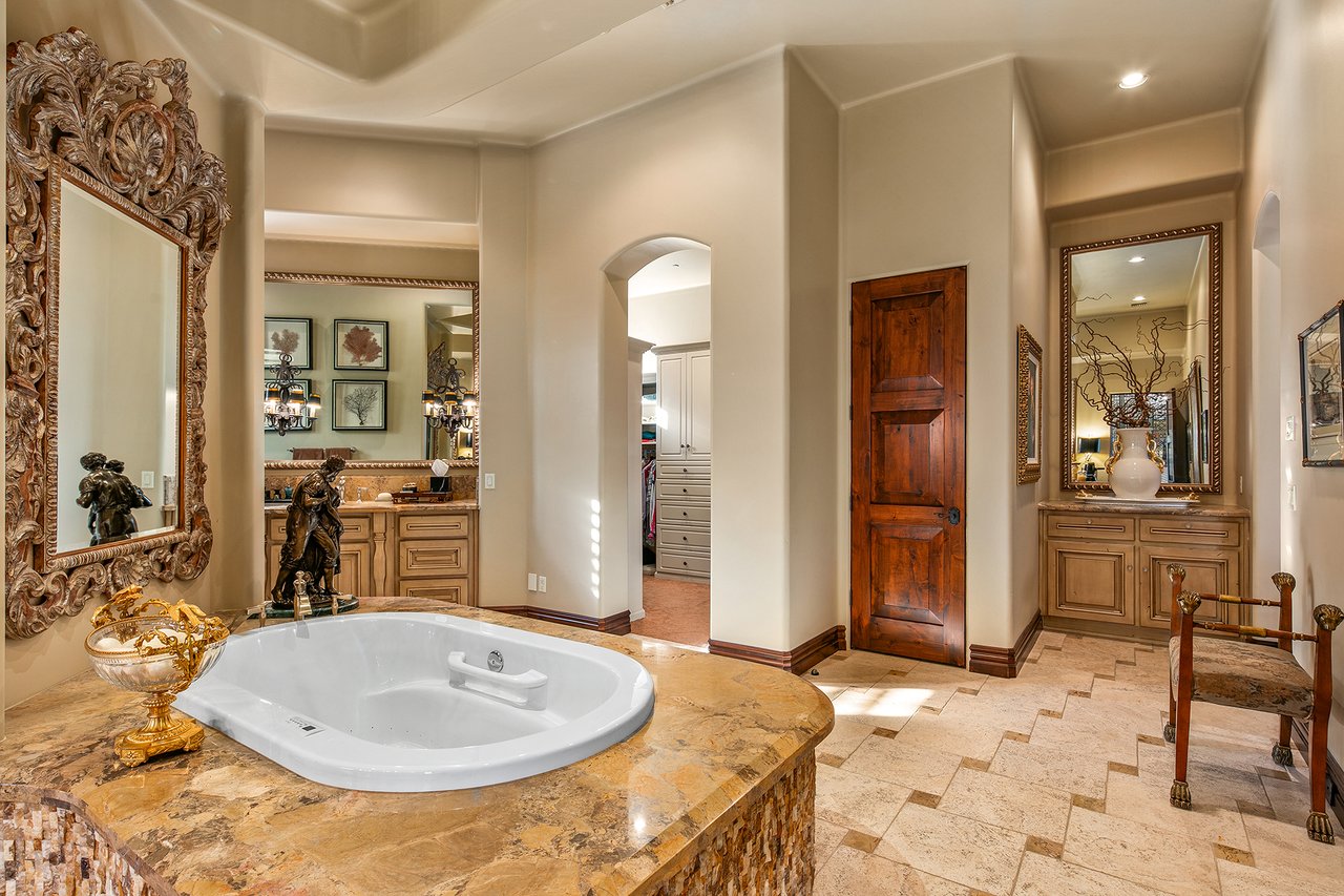 7311 E ARROYO HONDO Road