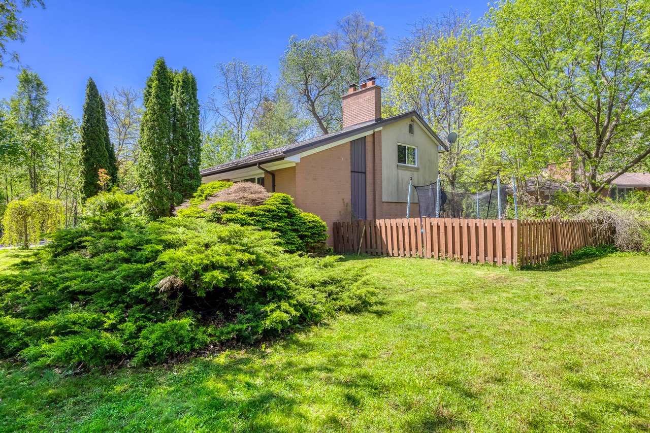 220 Woodhaven Park Dr, Oakville