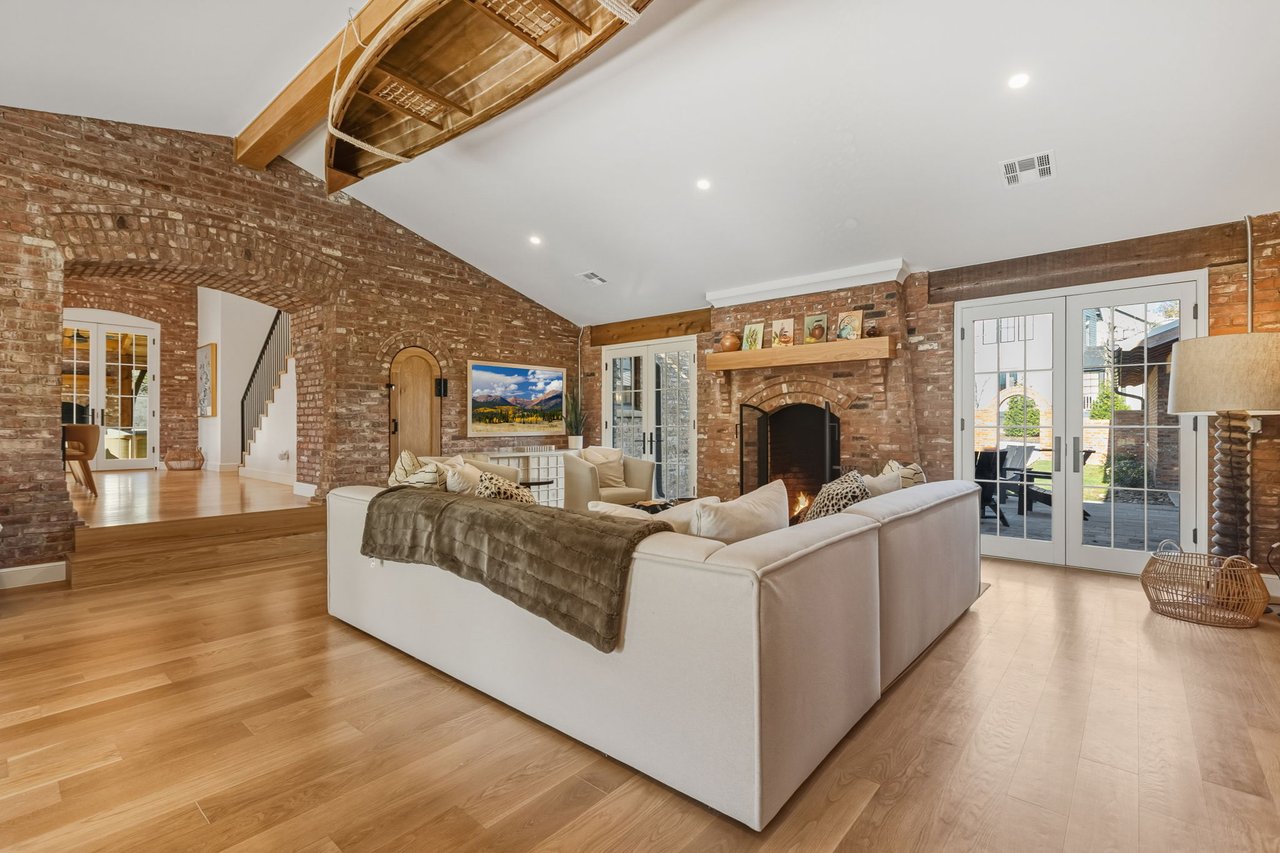 The Agency Oklahoma Listing of the Week - Legacy Masonry Home in Carlton Landing - Wyatt Poindexter - The Agency Oklahoma 