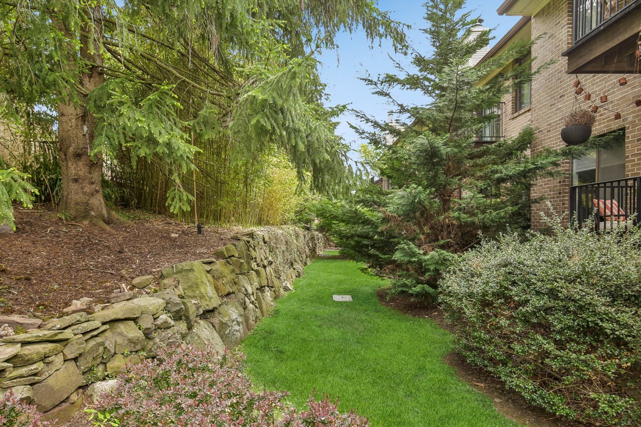 12 Louisburg Square