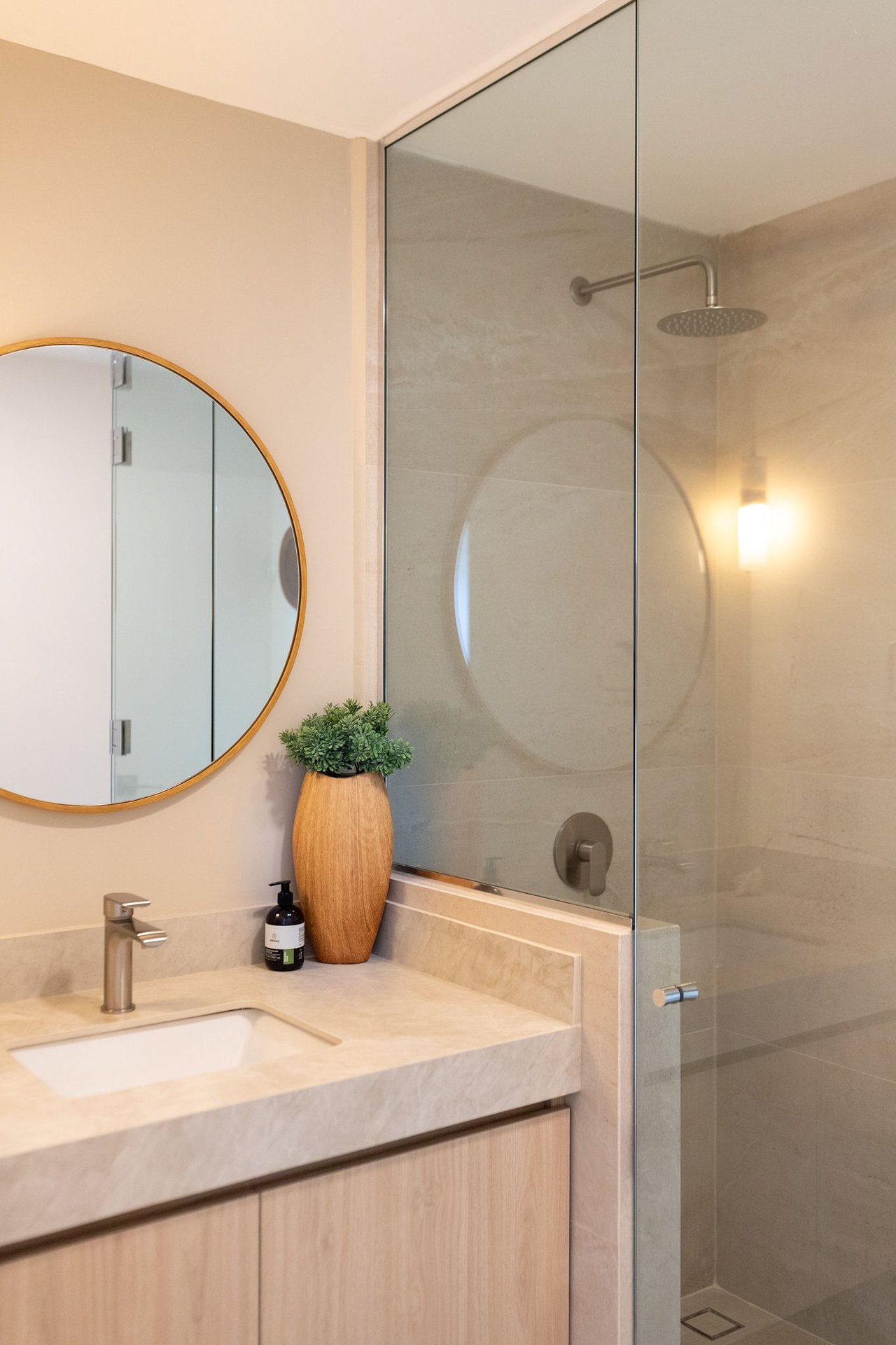 Ocean & Mountain View Modern Beach Condominium 