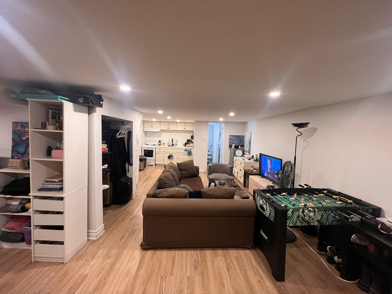 316 Queen St E Unit: 314