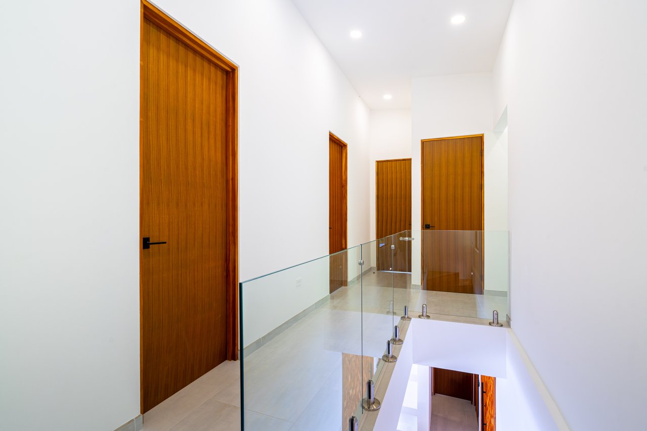 Luxury 4-Bed Home with Ocean & Jungle Views in Ojochal