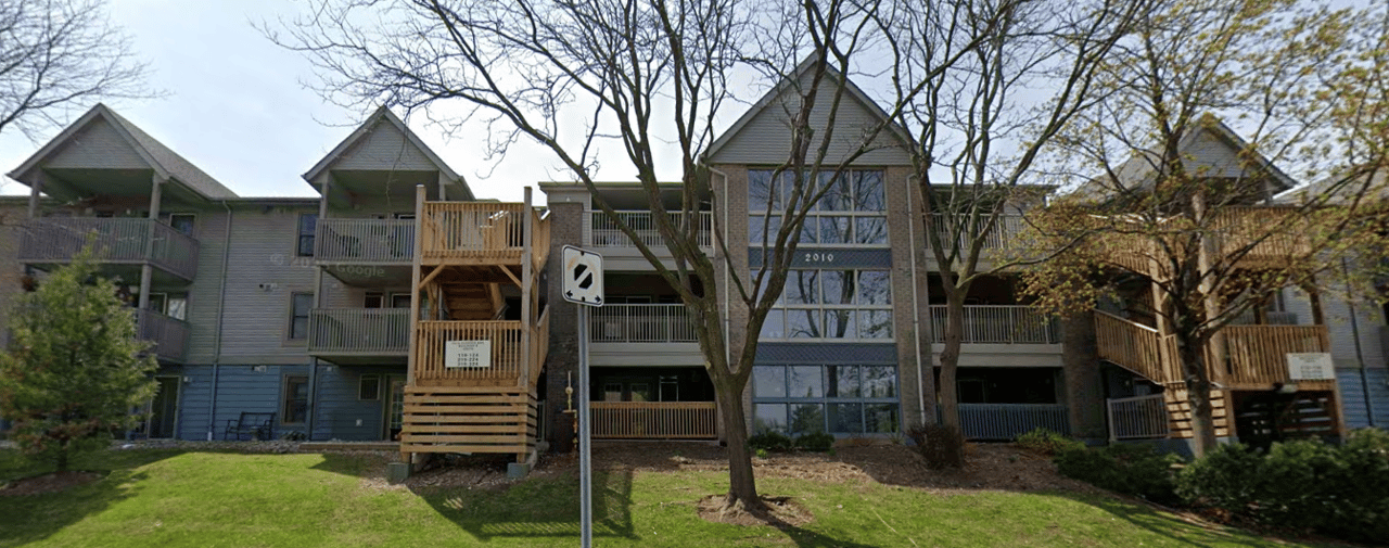 Forest Chase: 2010–2040 Cleaver Avenue Burlington, ON