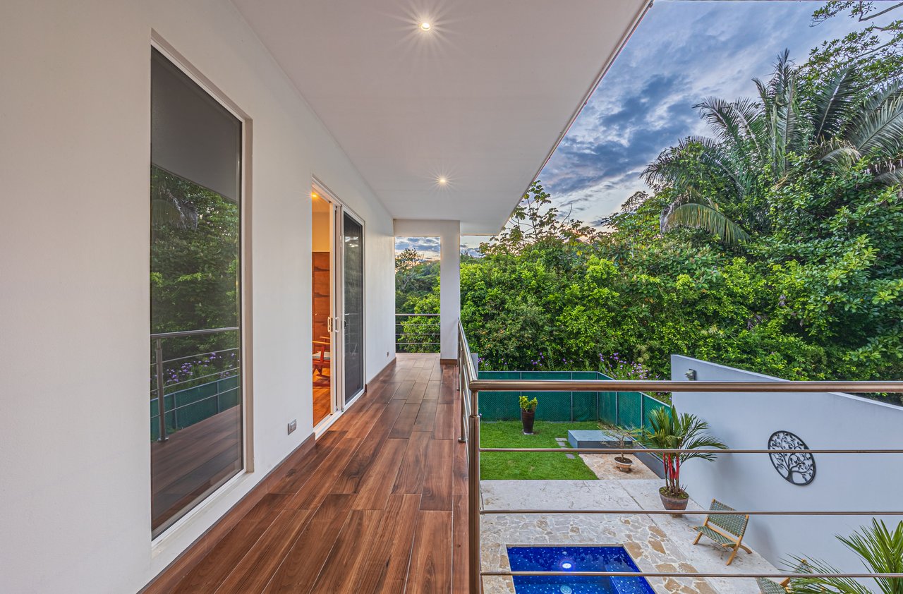 Elegant Tropical Villa Steps from Playa Hermosa – Gated Community