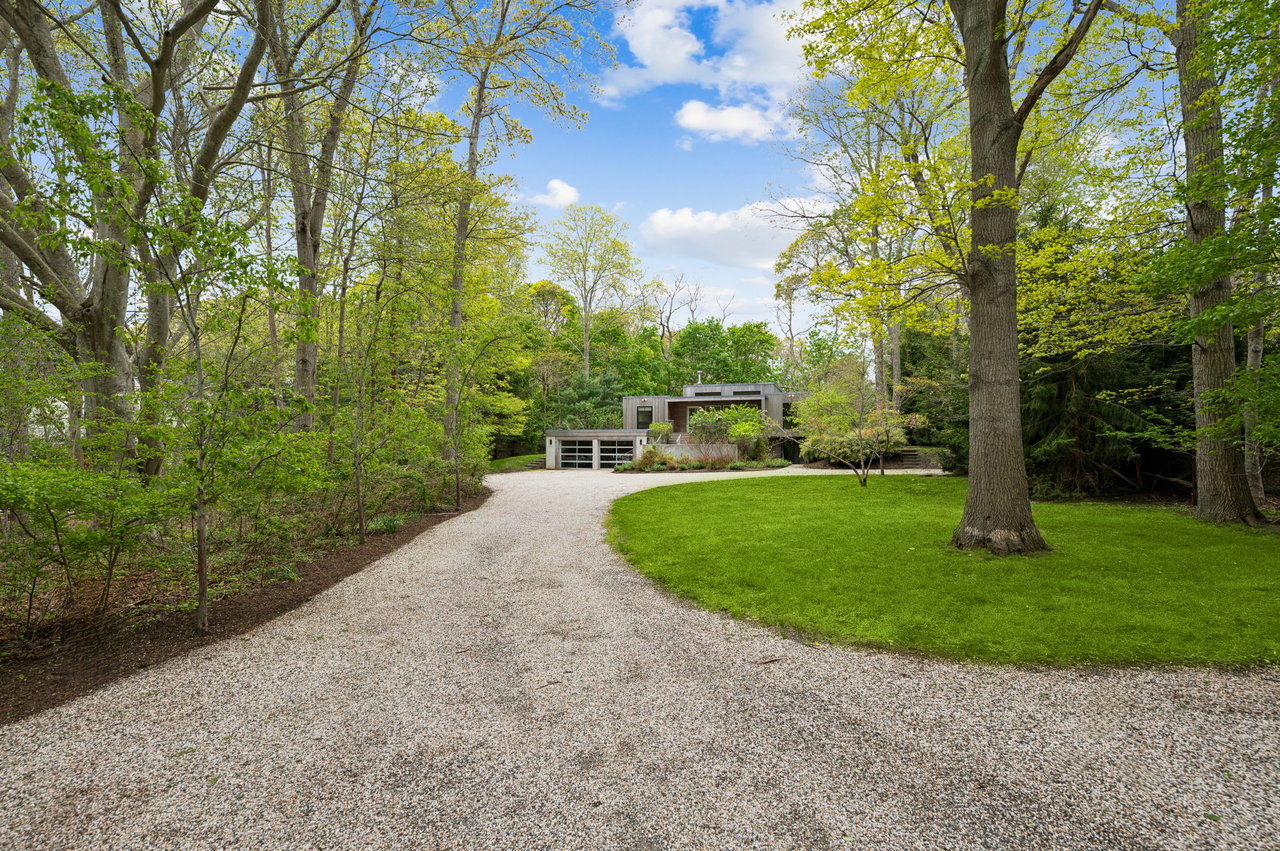 256 Town Lane