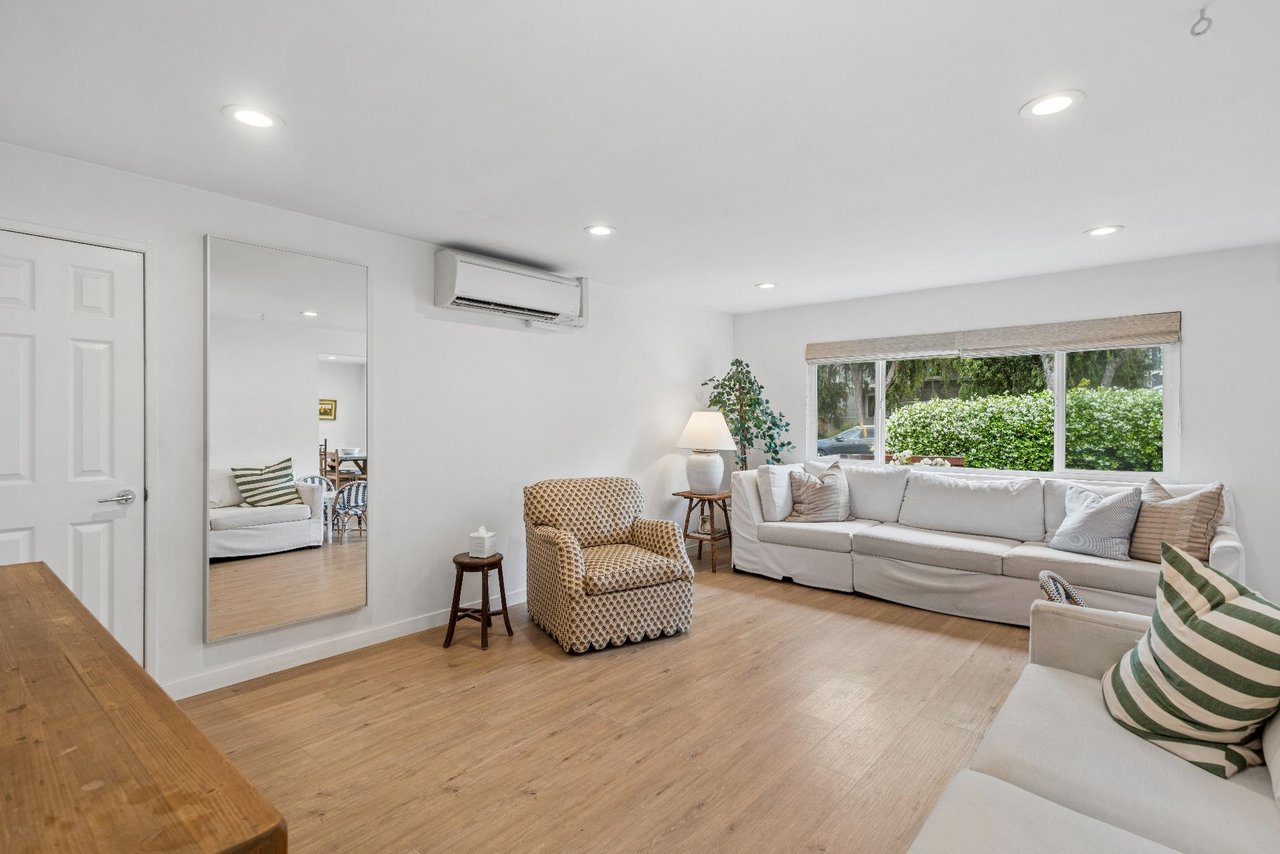 782 W 18th Street