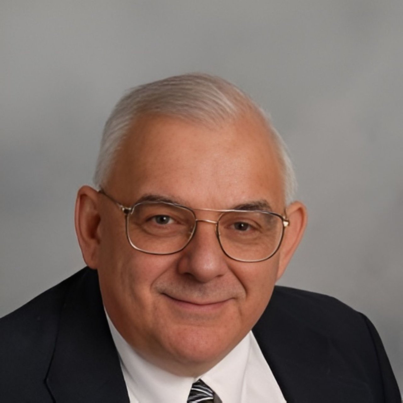 Les Ingalls Warwick, RI Real Estate Agent Headshot