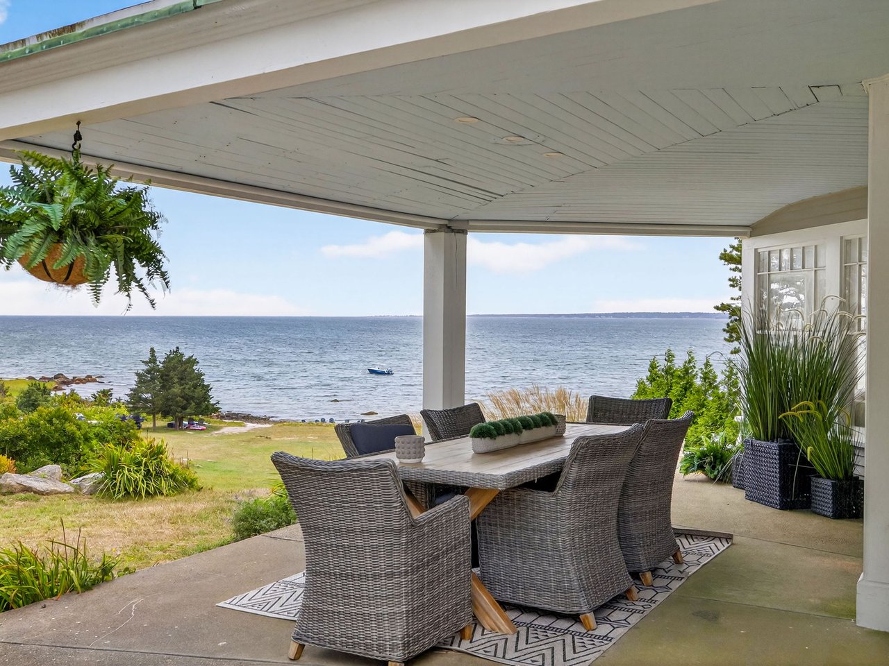 Waterfront Off Market Private Exclusive 