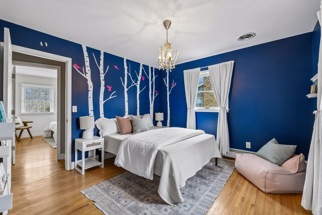 5932 Tamarac Ave, Edina