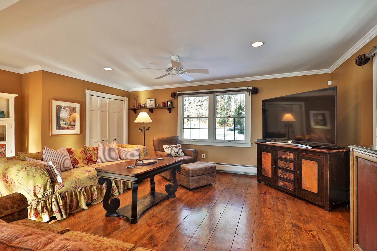 71 South Hill Crossroad