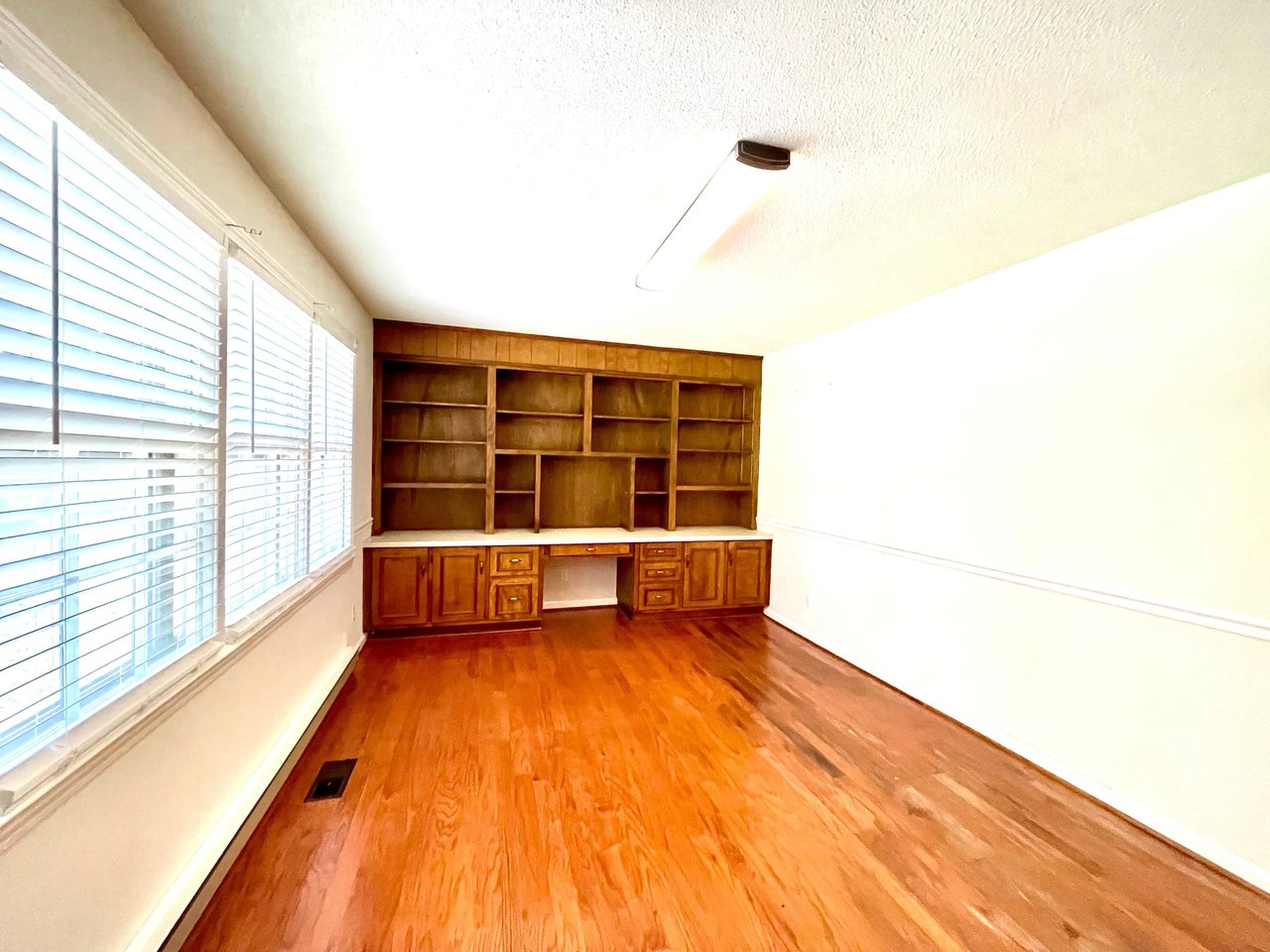 SOLD- Discover Your Dream Home in Lakewood Heights, 318 Hillandale Road, Liberty, SC