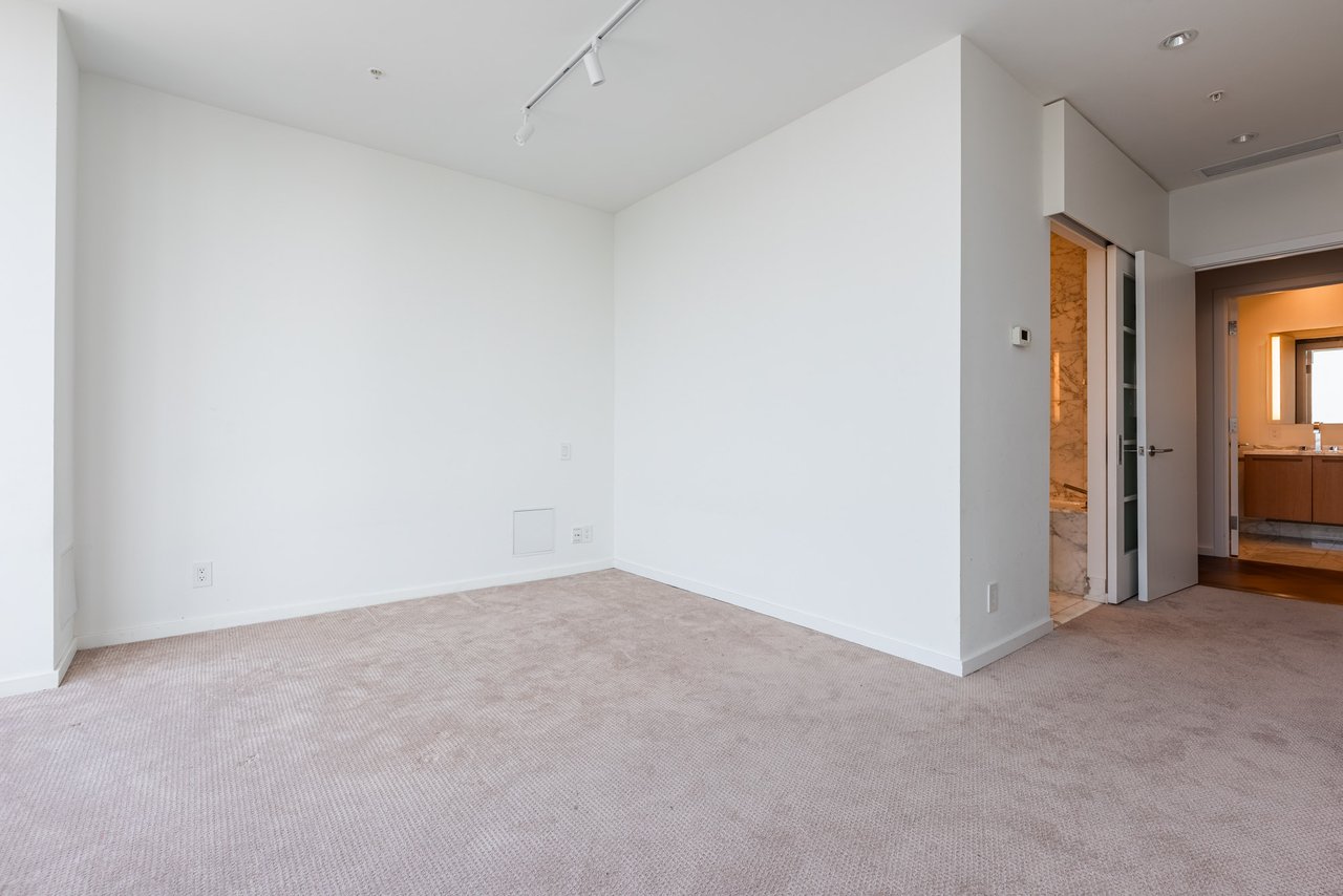 Suite 5302- 180 University Avenue