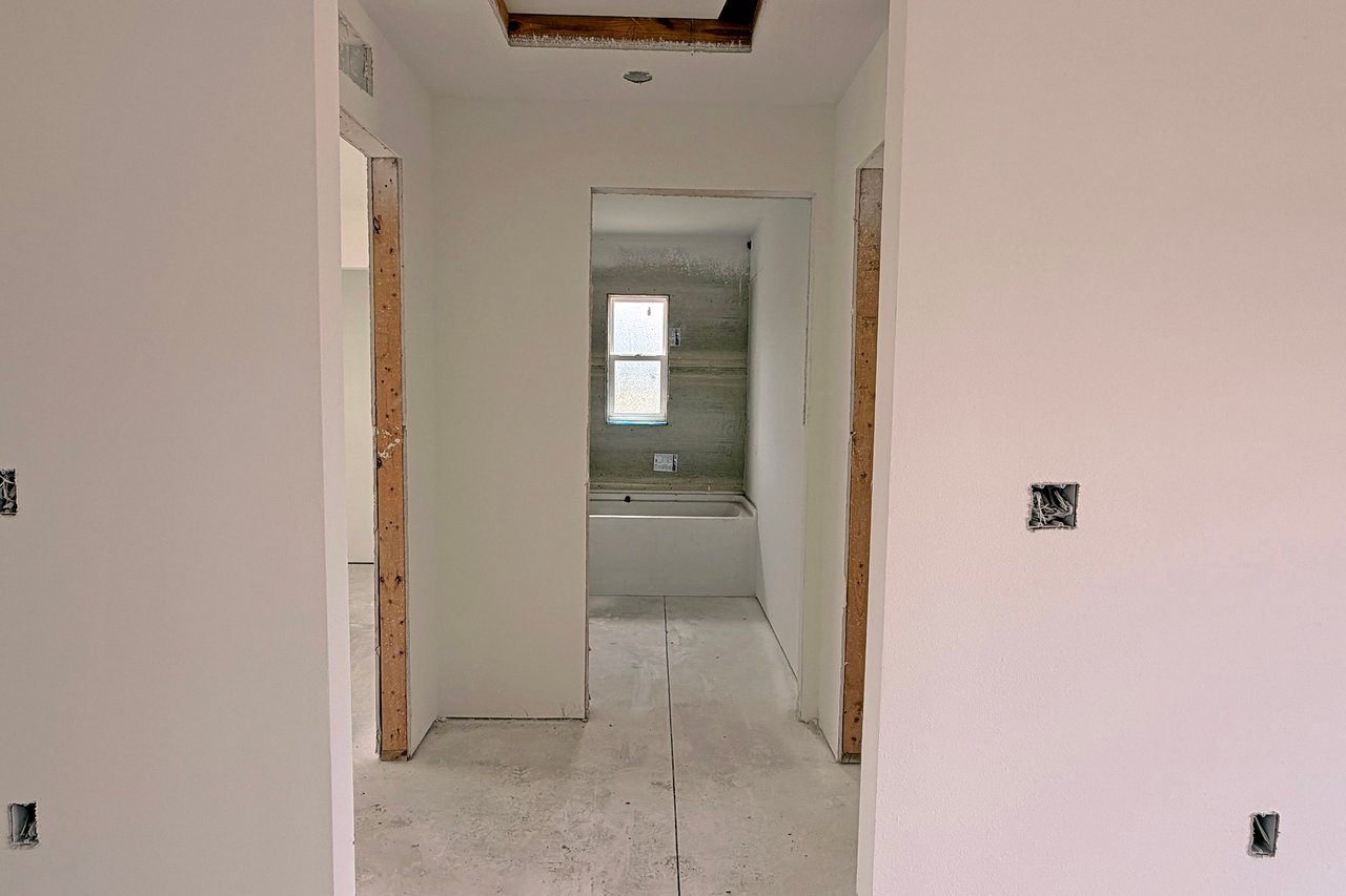 102 N Dupont Terrace 