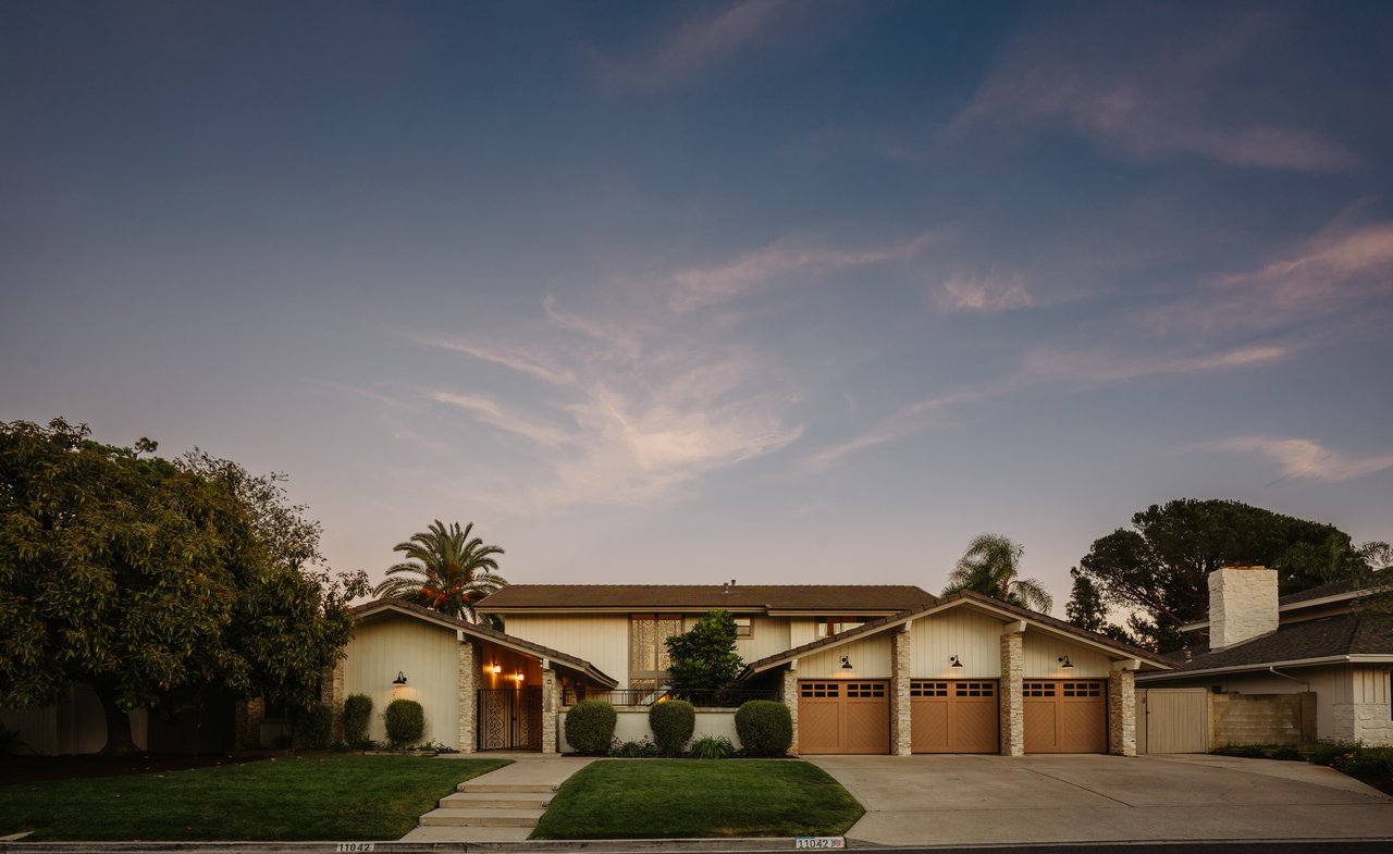 11042 Hunting Horn Drive, North Tustin, CA 
