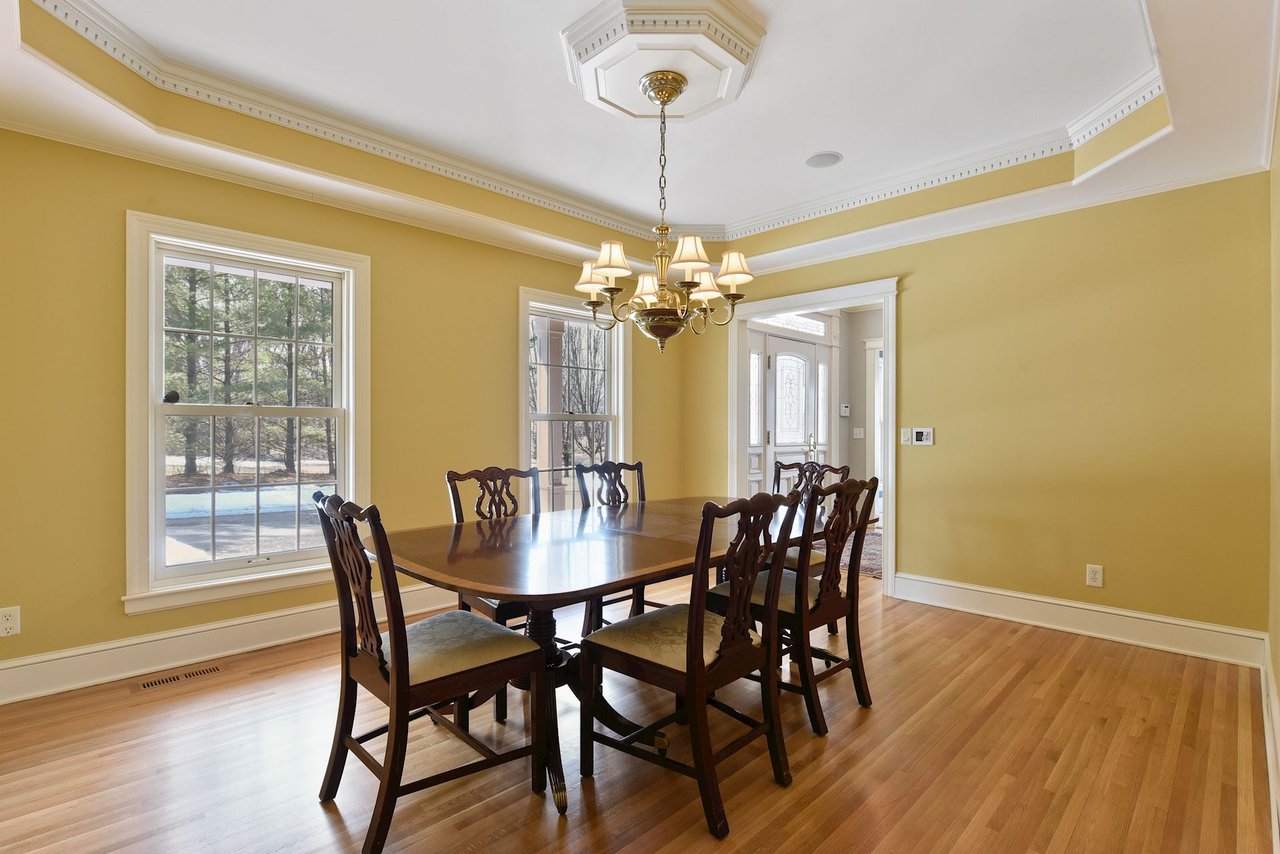 550 Oxford Road, Orono