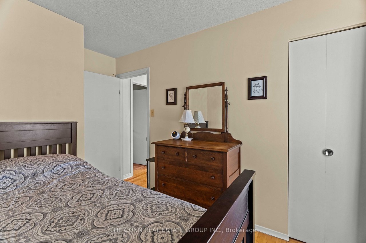 5 Locke Hts
