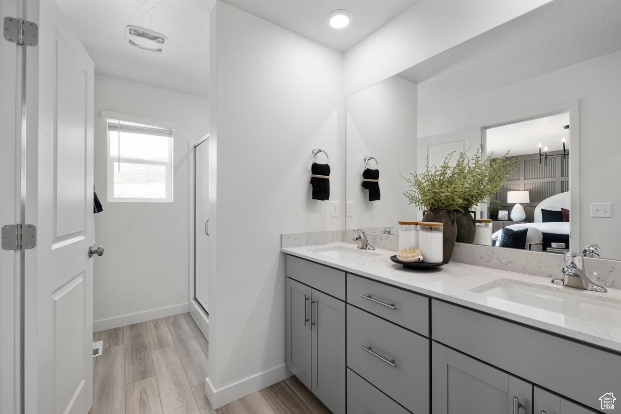 1590 W Charmer Ln #1422