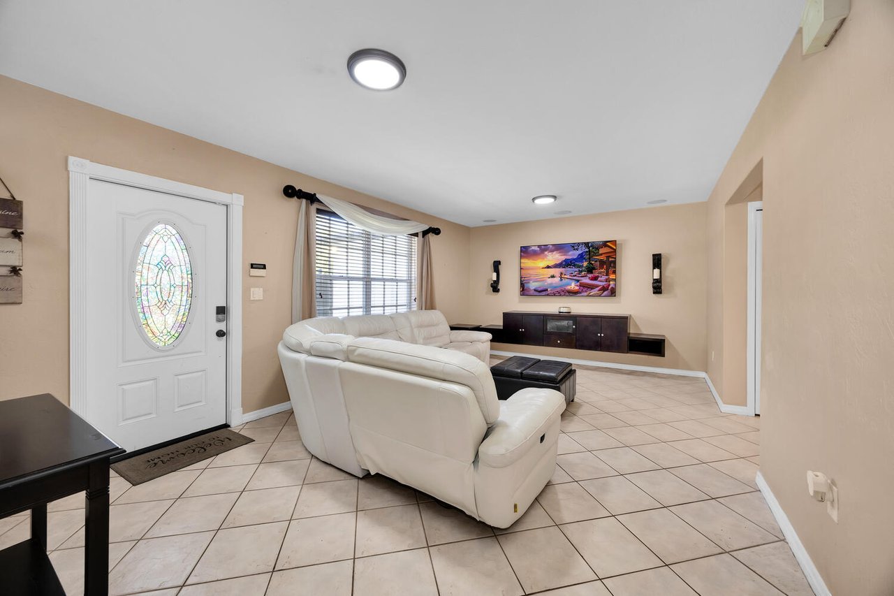 Calling All Investors - Pinecrest Duplex For Sale