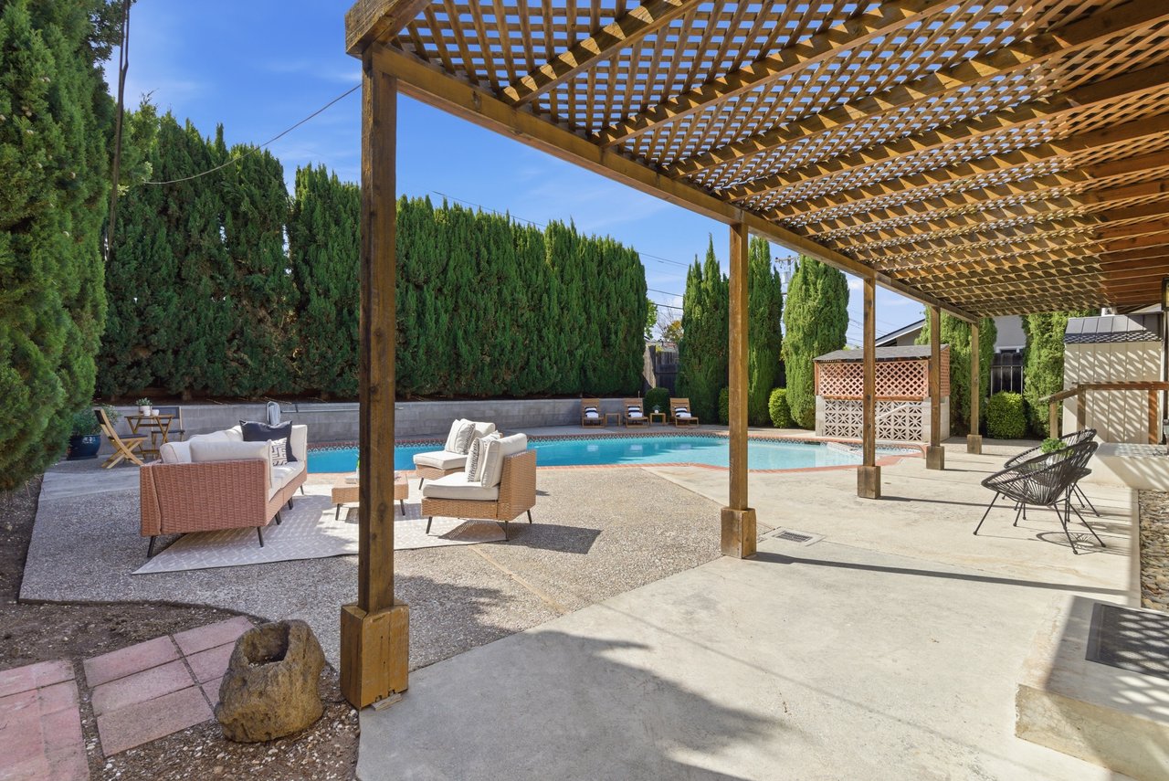 1547 Grackle Way