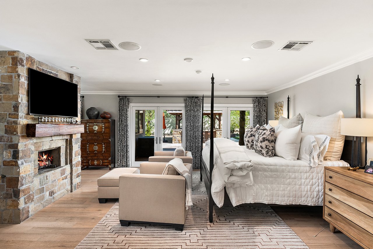 3508 E MARLETTE Avenue