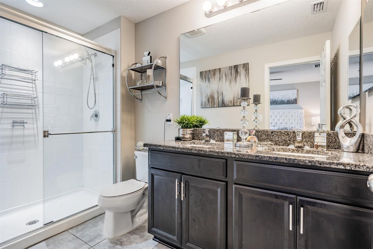 Modern Townhome Living in the Heart of Riverview