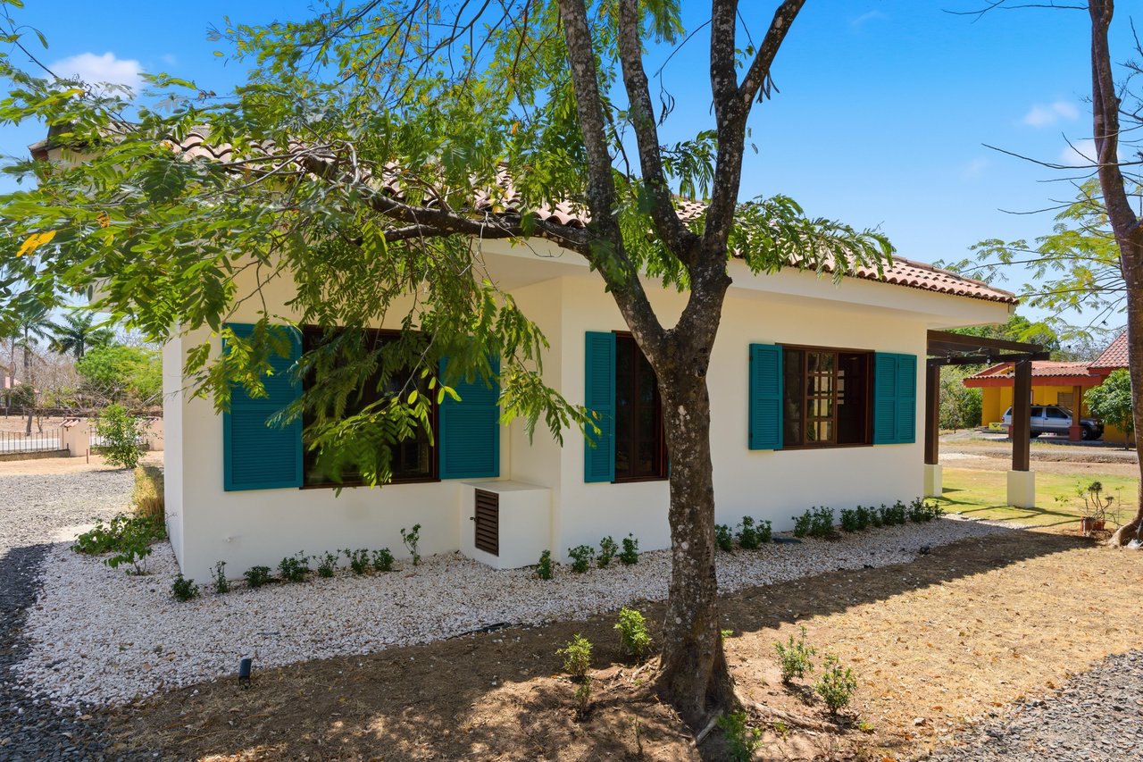 Stella Maris | Tranquil Home Within the Beauty of Altos Los Robles