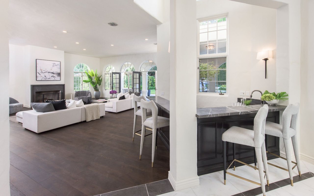 1275 Benedict Canyon Dr