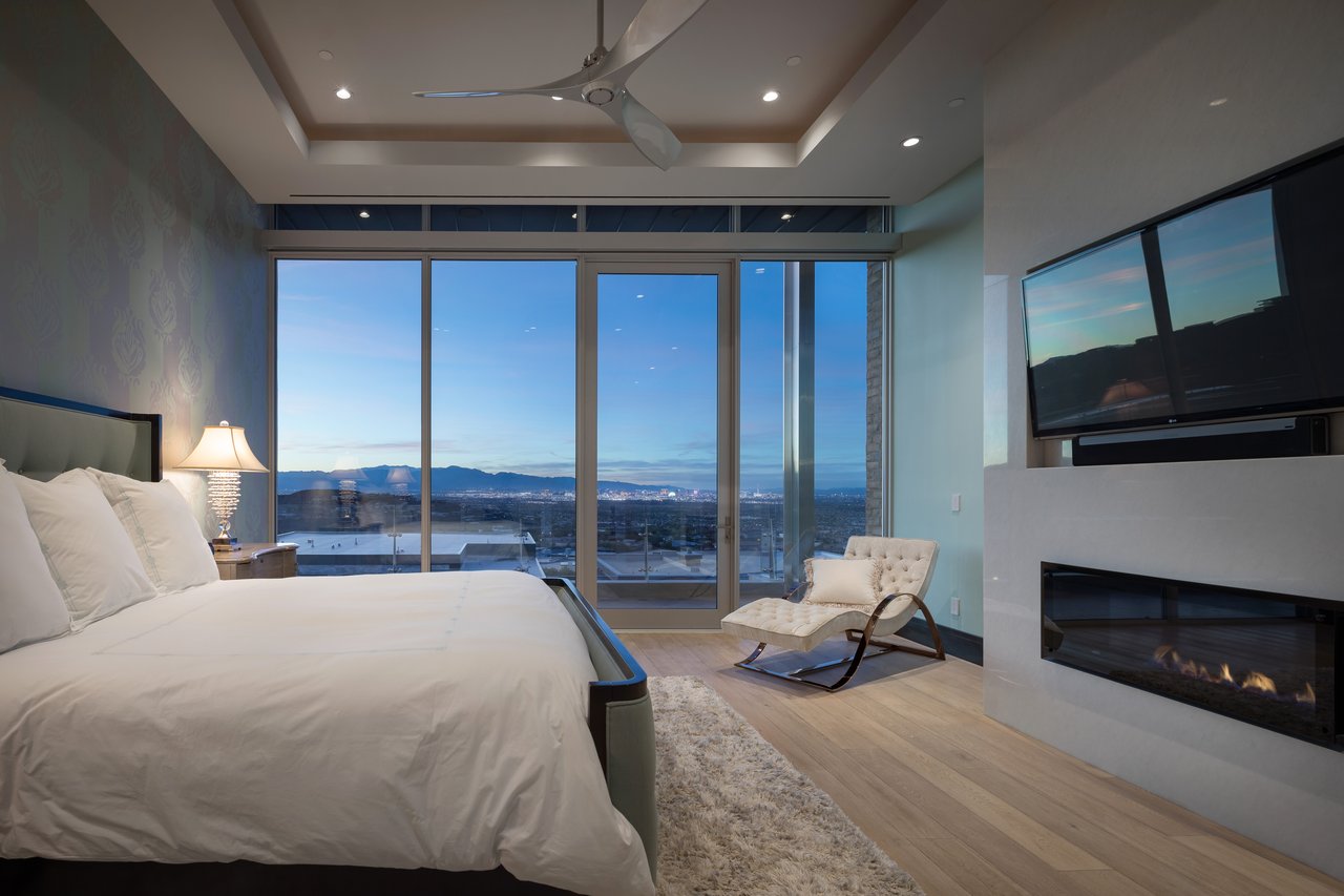 677 Tranquil Rim Court