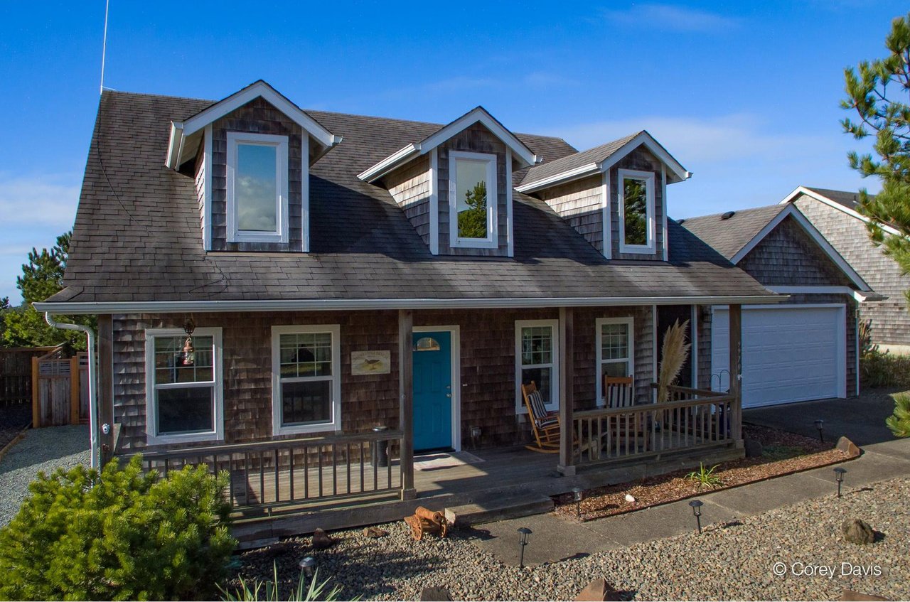 Sold off-market Pine Ridge home at 9970 Pine Ridge Dr in Manzanita Oregon represented by Meadow Davis of Home + Sea Realty