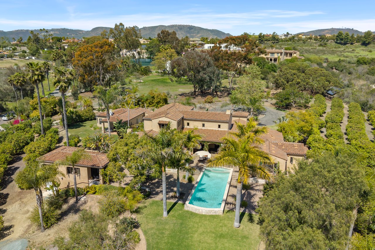 16733 Calle Hermosa estate and pool in Rancho Santa Fe