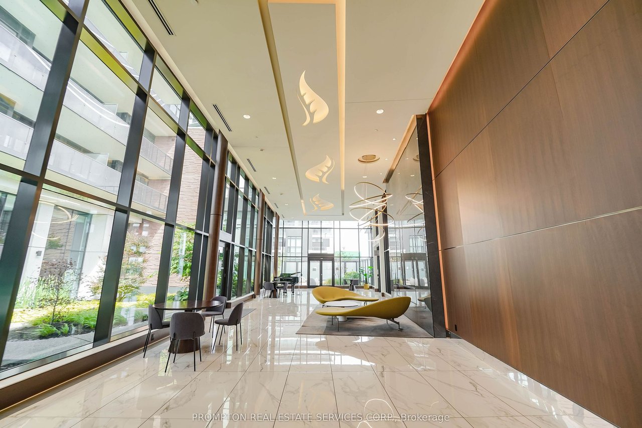 SEASONS CONDOS PENTHOUSE 