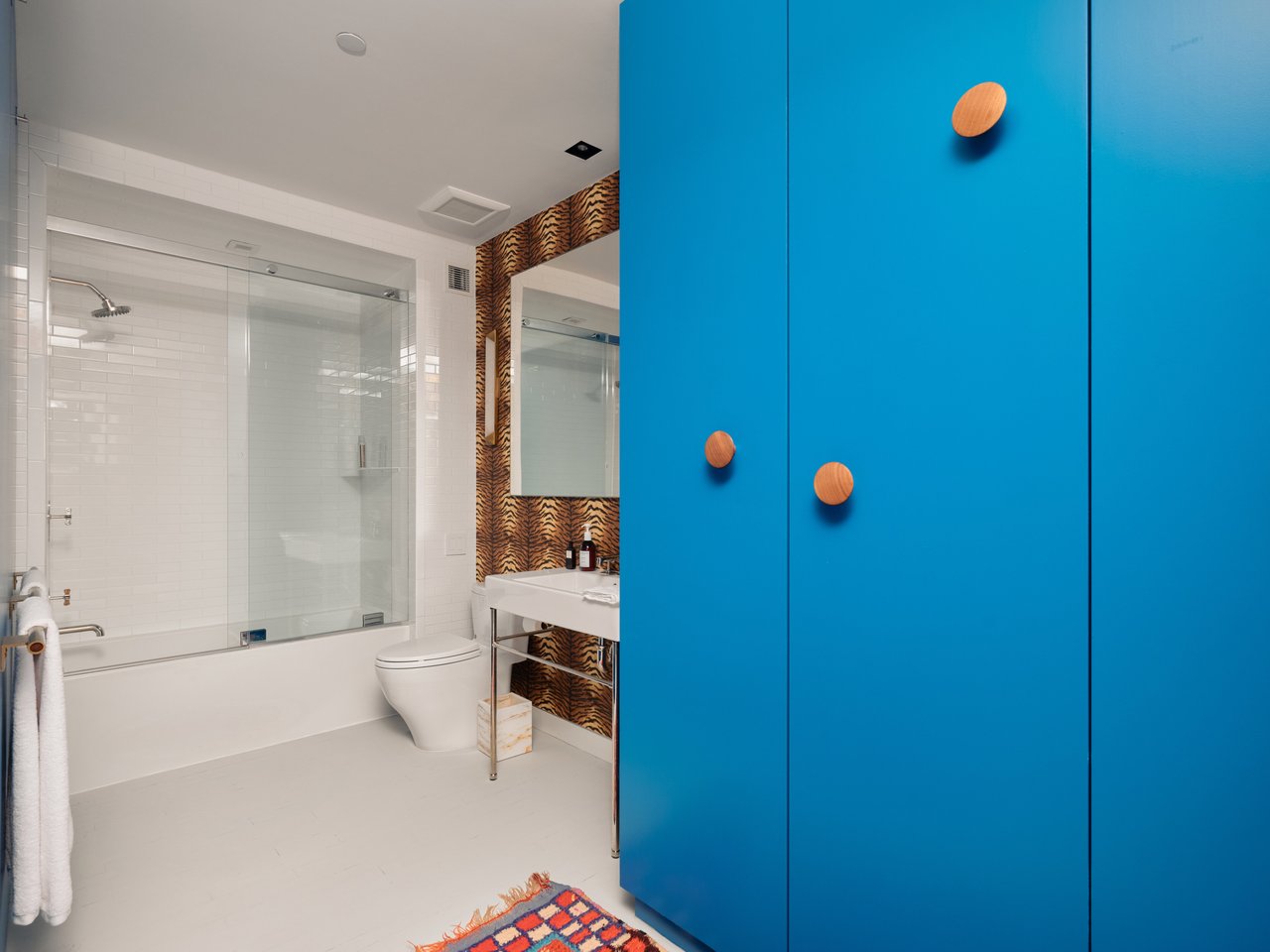 STRATFORD HILLS ARCHITECTURAL LANDMARK