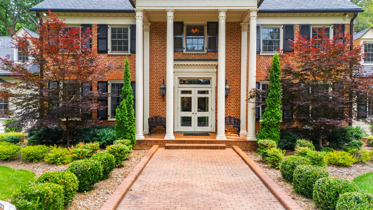 812 Kenmore Road