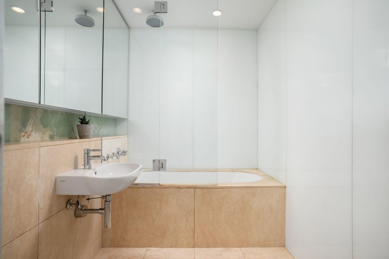 838 W Hastings St, #1804