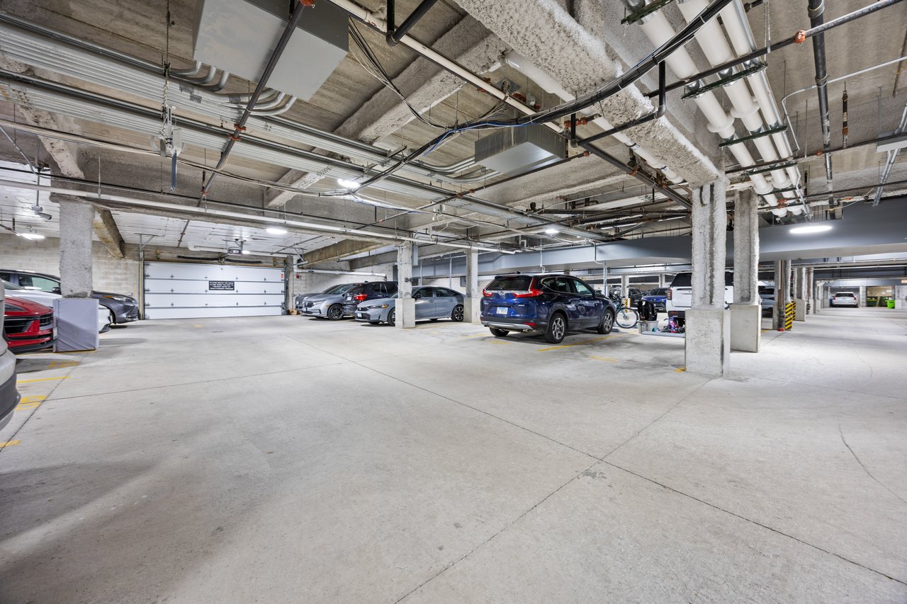 305 S Racine Ave PH-D