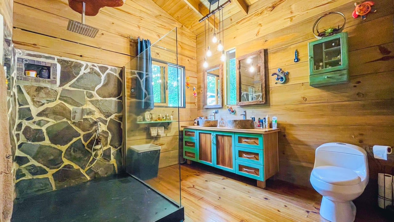 Mountain Chalet on 6.3 Acres with Stables & Panoramic Views