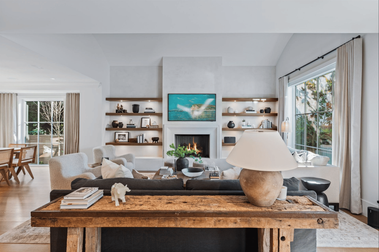 4374 Erwin Drive