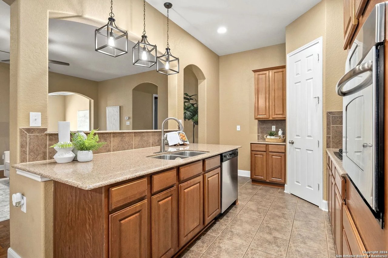 23919 Waterhole Ln
