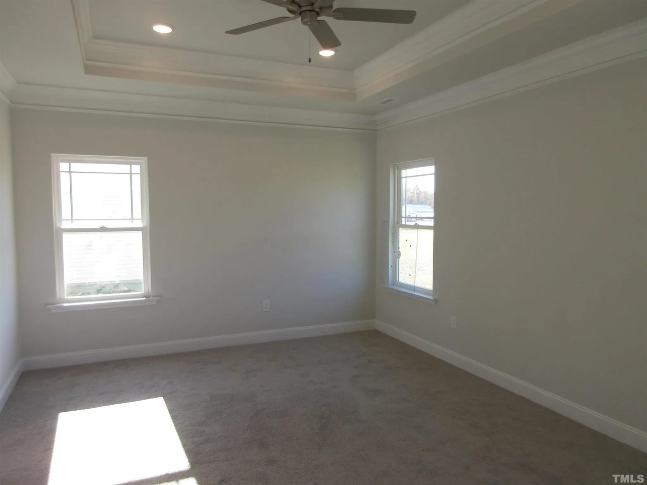 39 N Cousins Ct