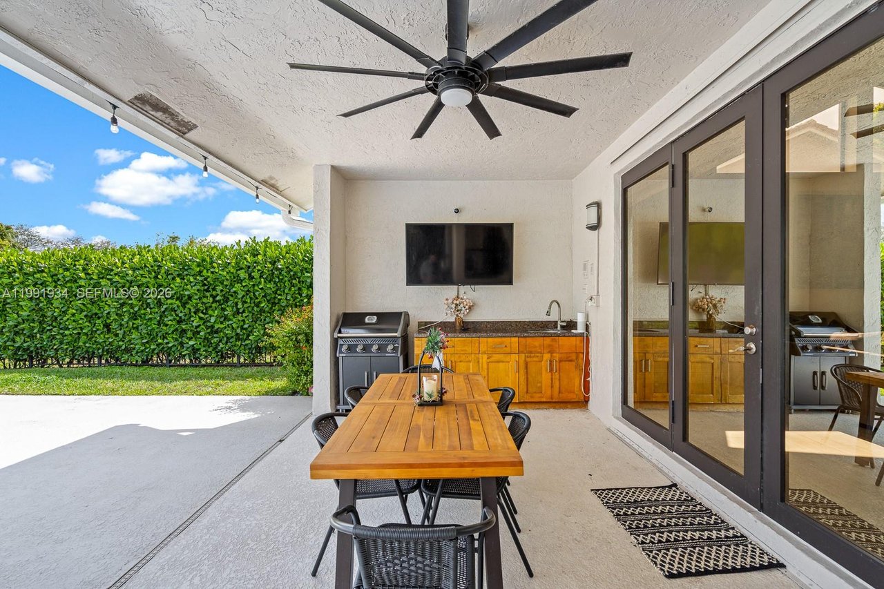 8412-nw-52-place-coral-springs-home-for-sale-pool