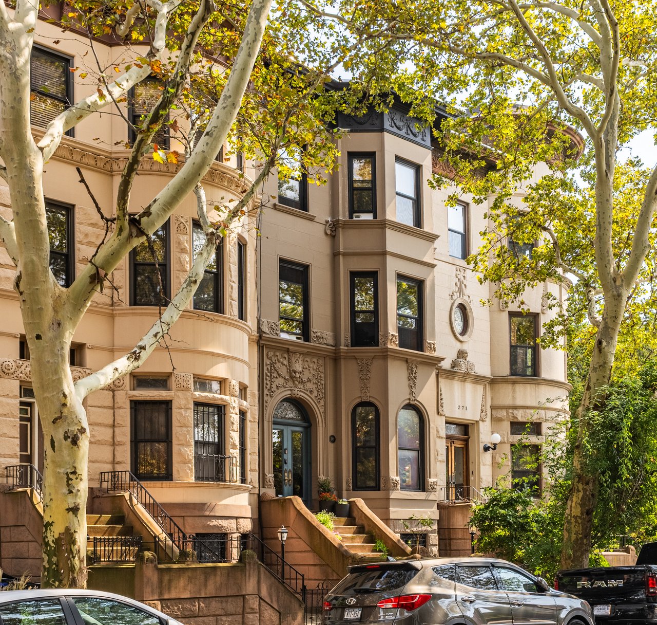Brooklyn Heights rental property marketing for landlords, including apartments, condos, co-ops, brownstones, townhouses, luxury rentals, and full-home rentals with Parviz Latipzoda and The Parviz Team at Compass.