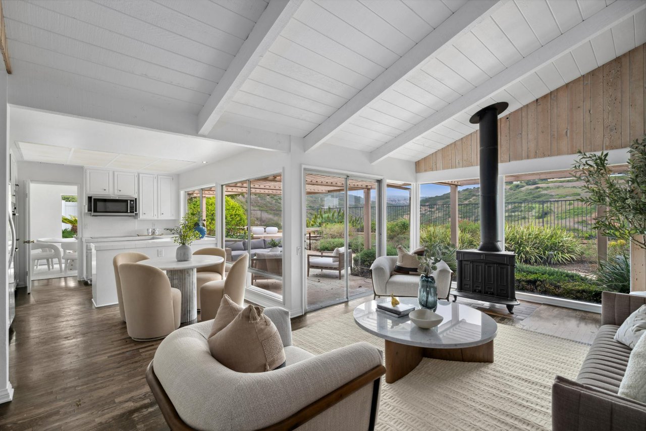 1606 Reef View Circle