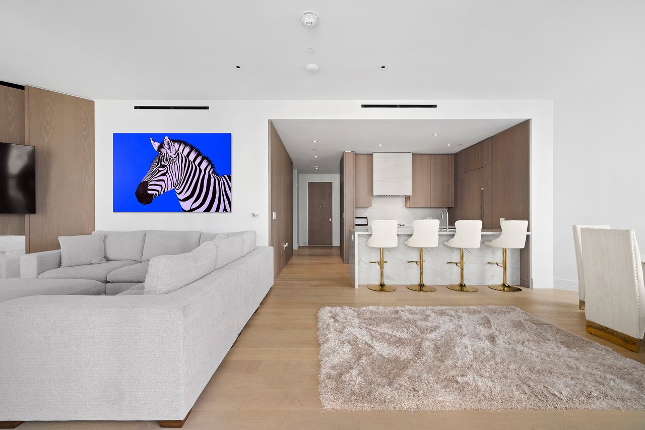 211 W. Elm Court, No. 3D