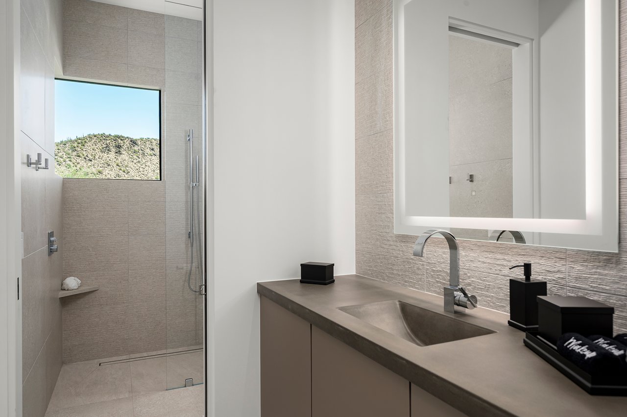 10784 E PINNACLE PEAK Road